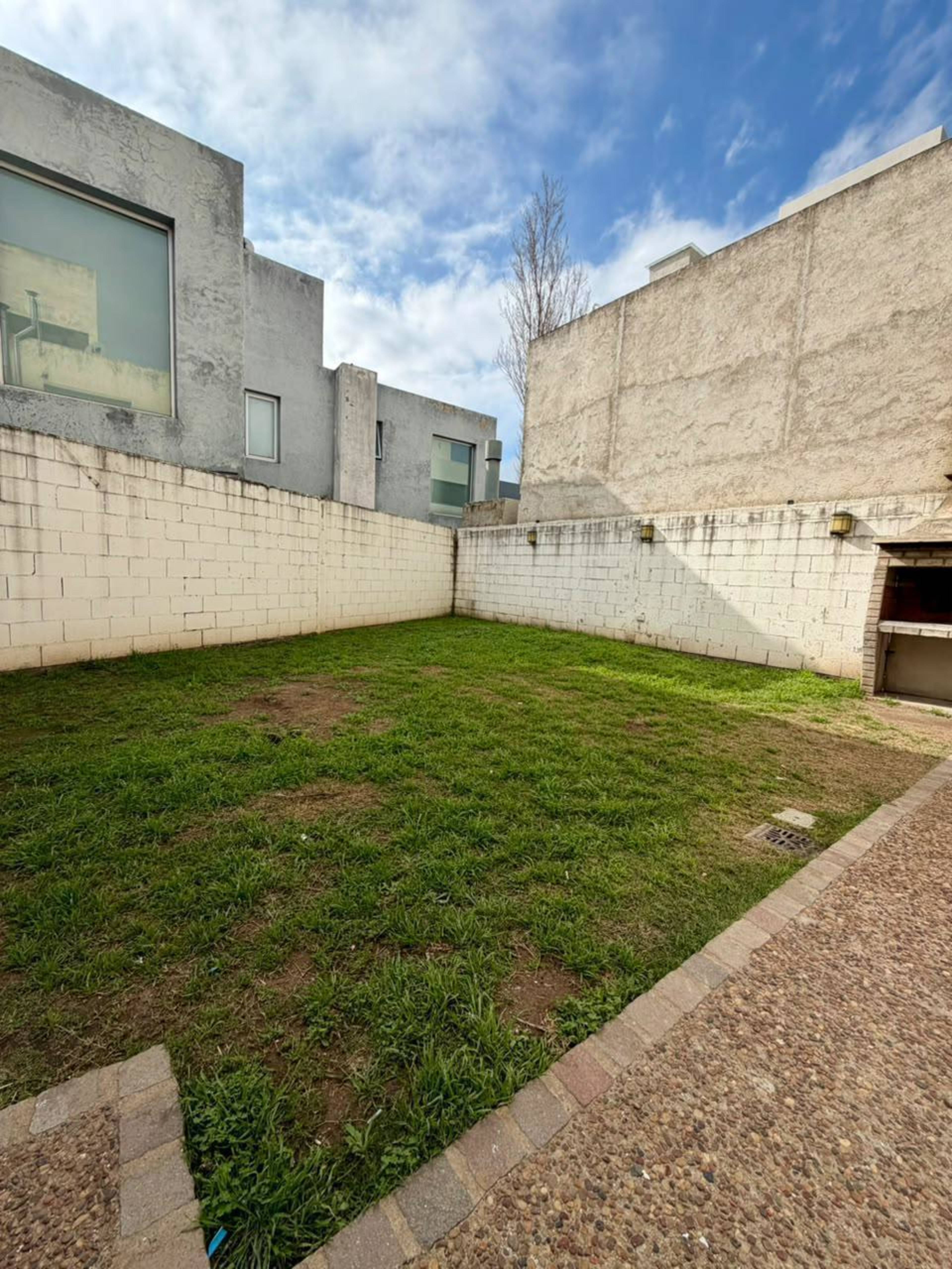 Dúplex Altos de Manantiales - extra
