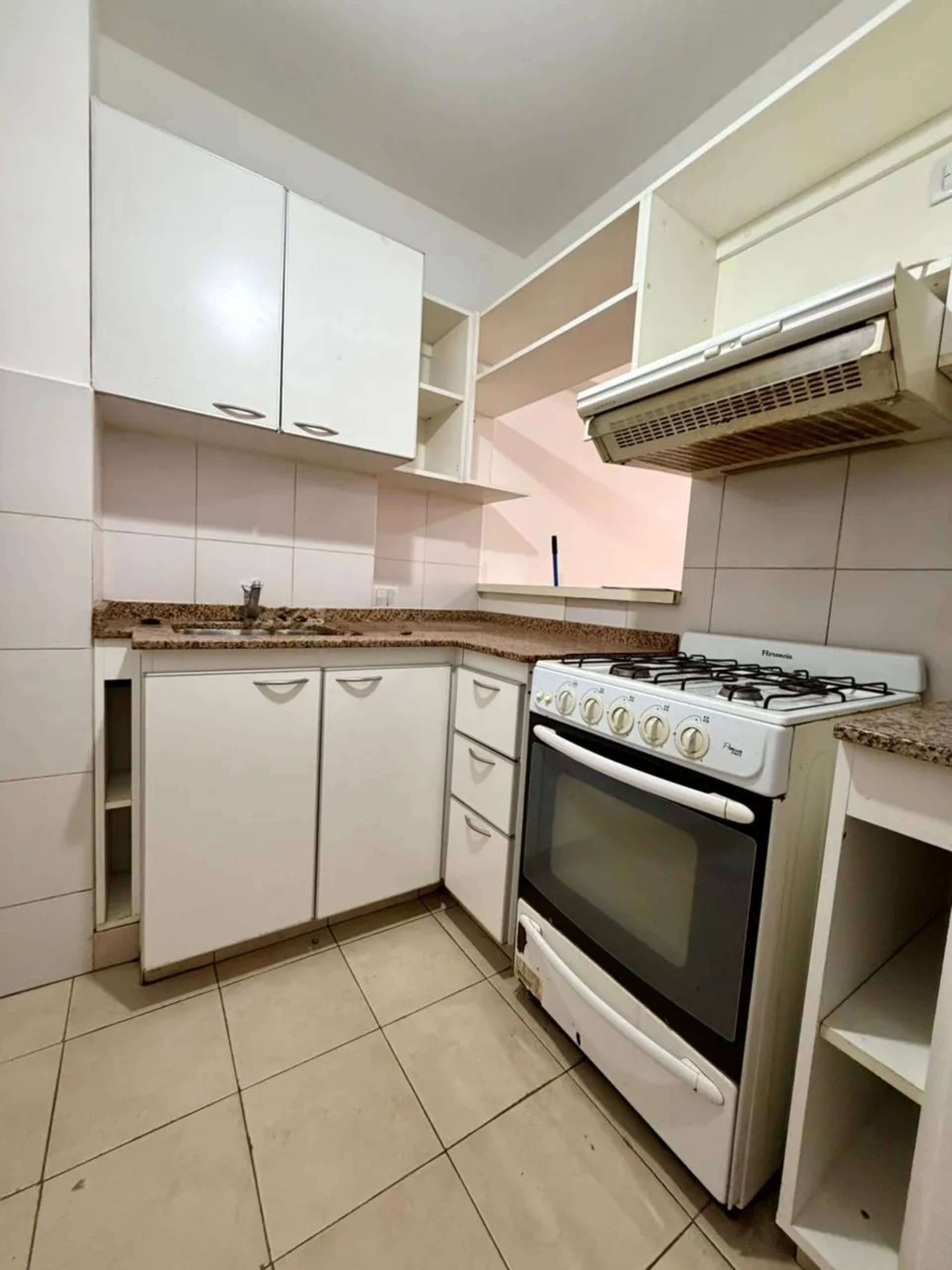 Depto Bv. Illia 445 - cocina