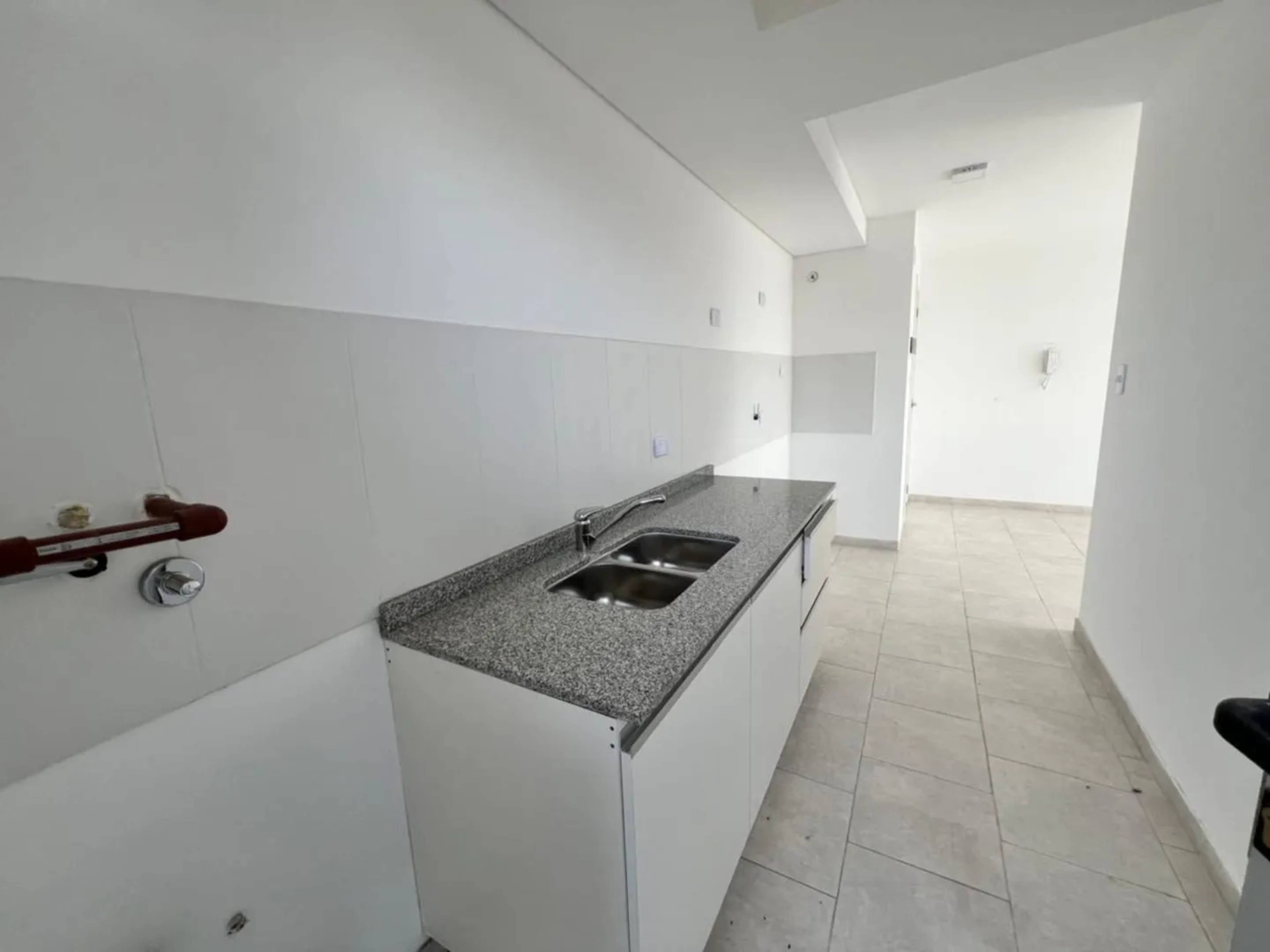 Depto Duarte Quirós 3206 piso 2 - cocina
