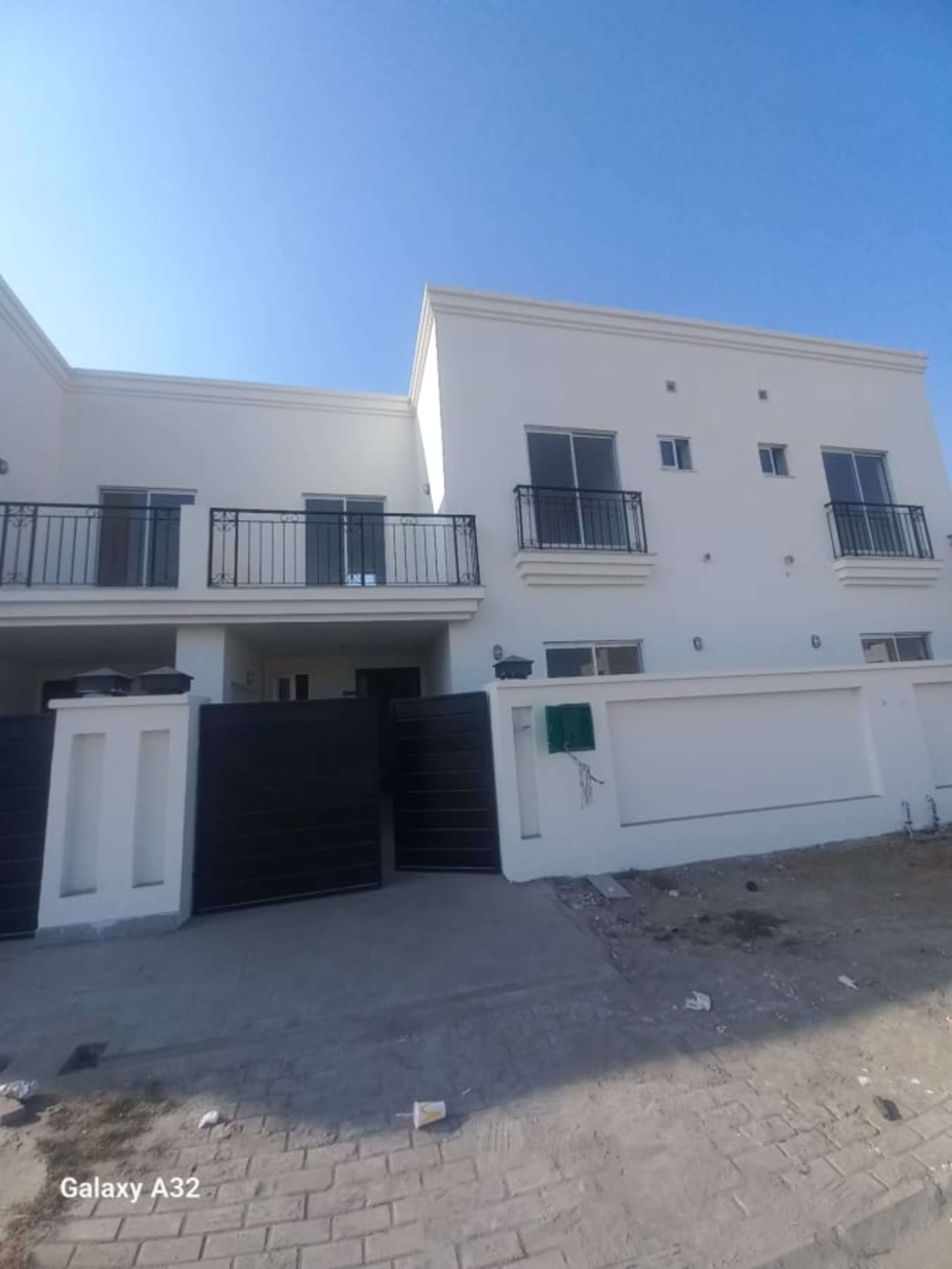 5 Marla Brand New Villa for sale in Eastern extension Block, Phase 1 , Bahria Orchard Lahore.