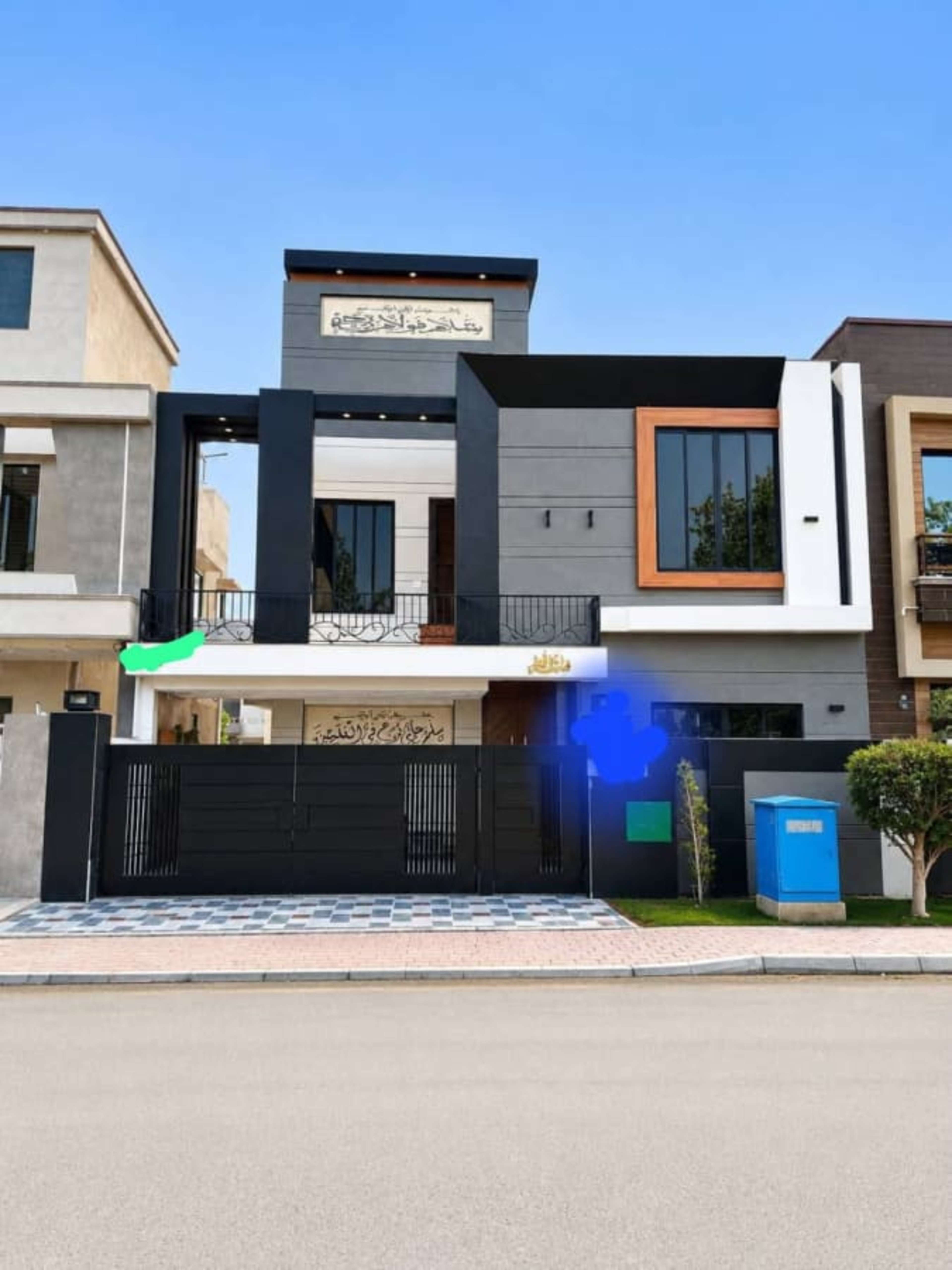 10 Marla Brand New House for Sale in Block Southern Phase 1 Bahria Orchard Lahore