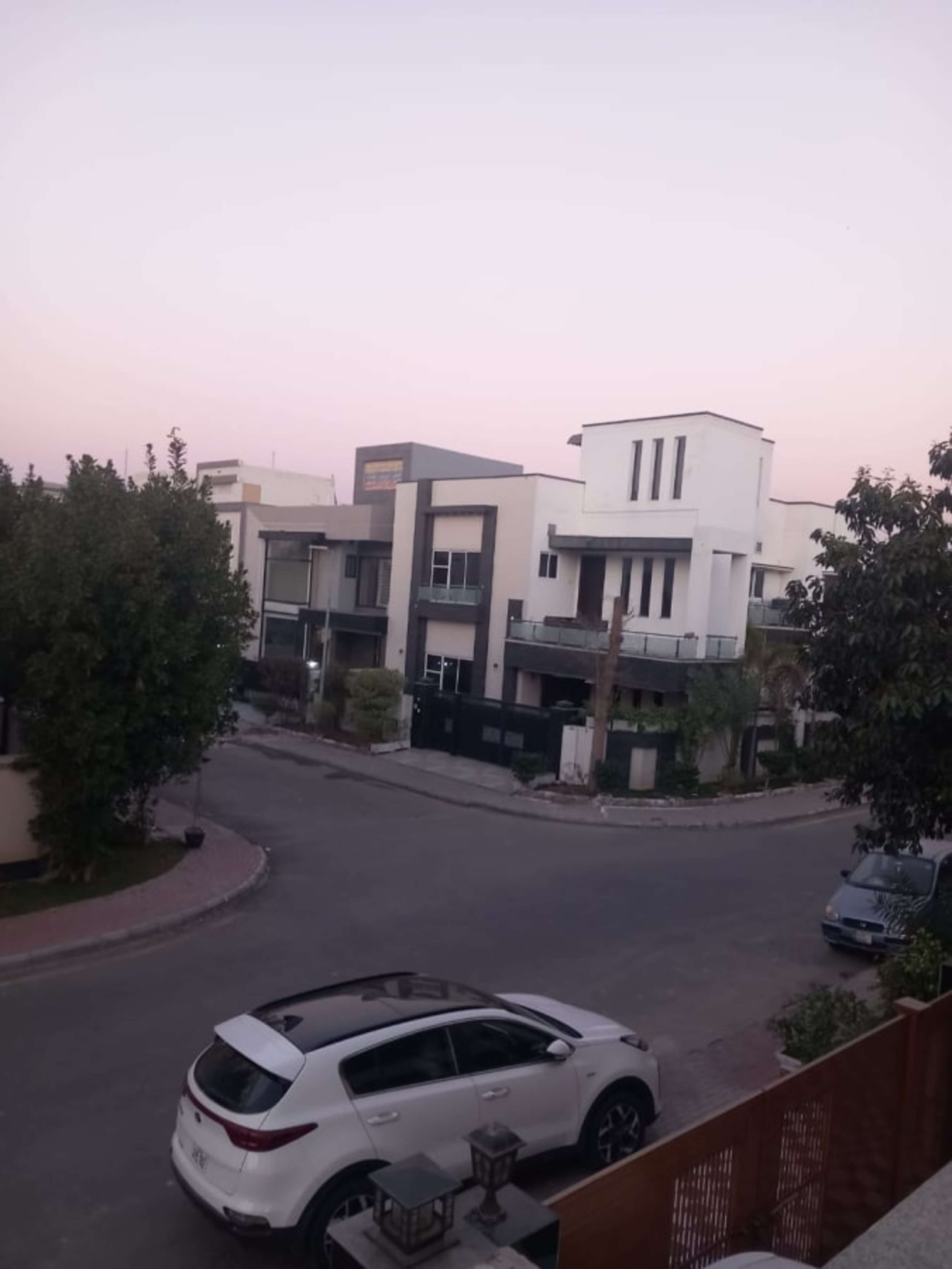 10 Marla Brand New House 