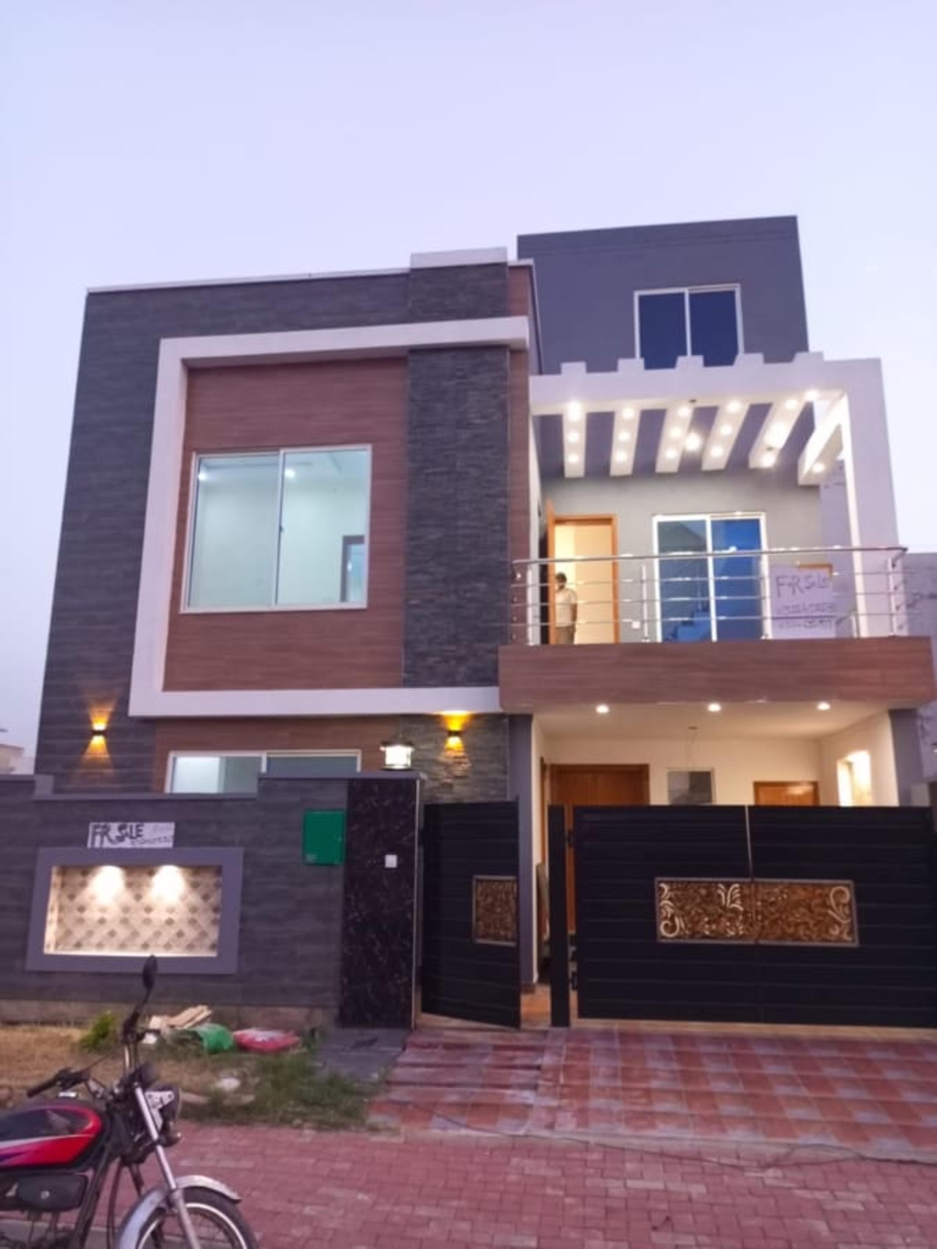 5 Marla Brand New House 