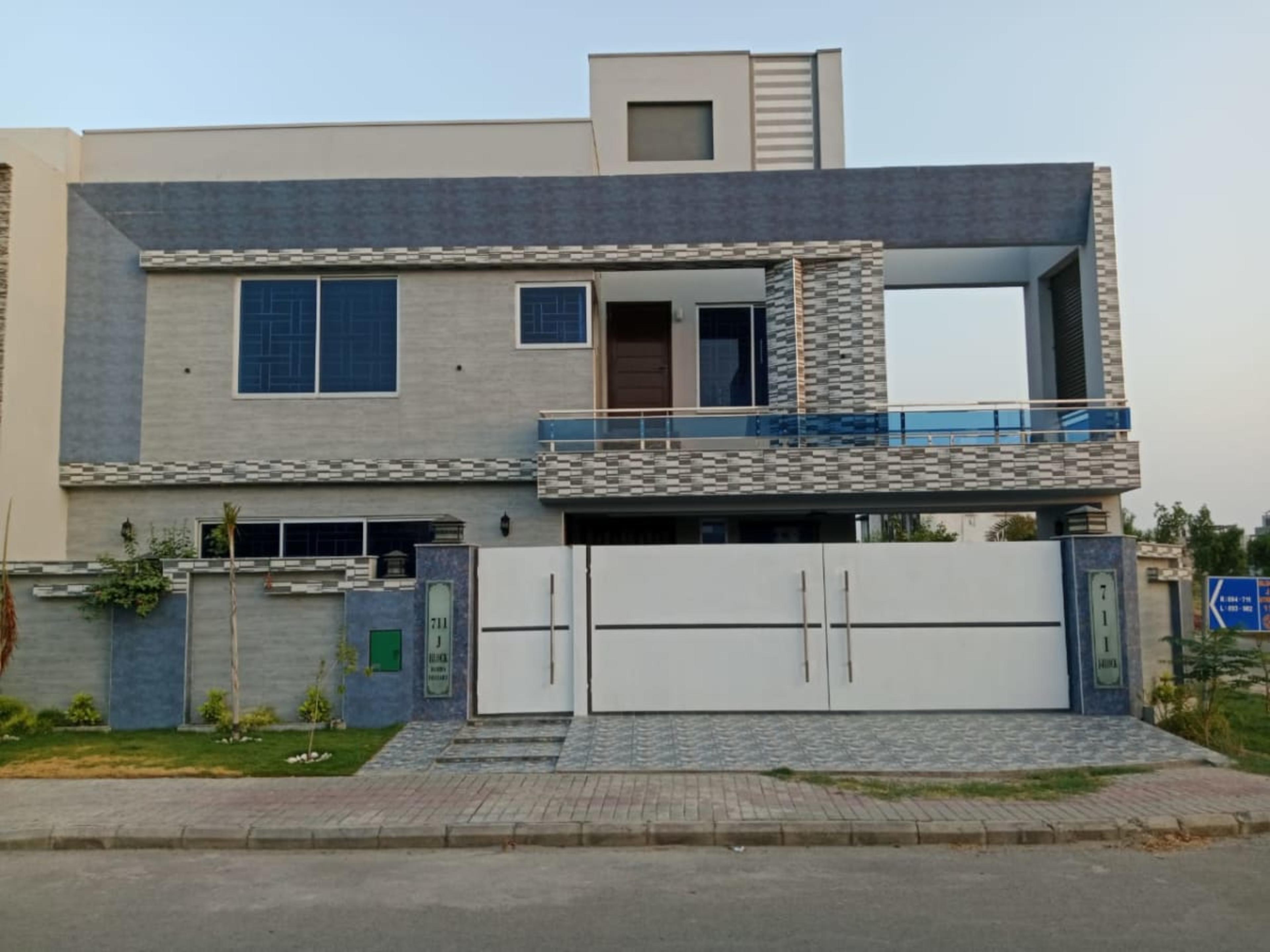 13 Marla Brand New House for Sale in Block J phase 2 Bahria Orchard lahore 