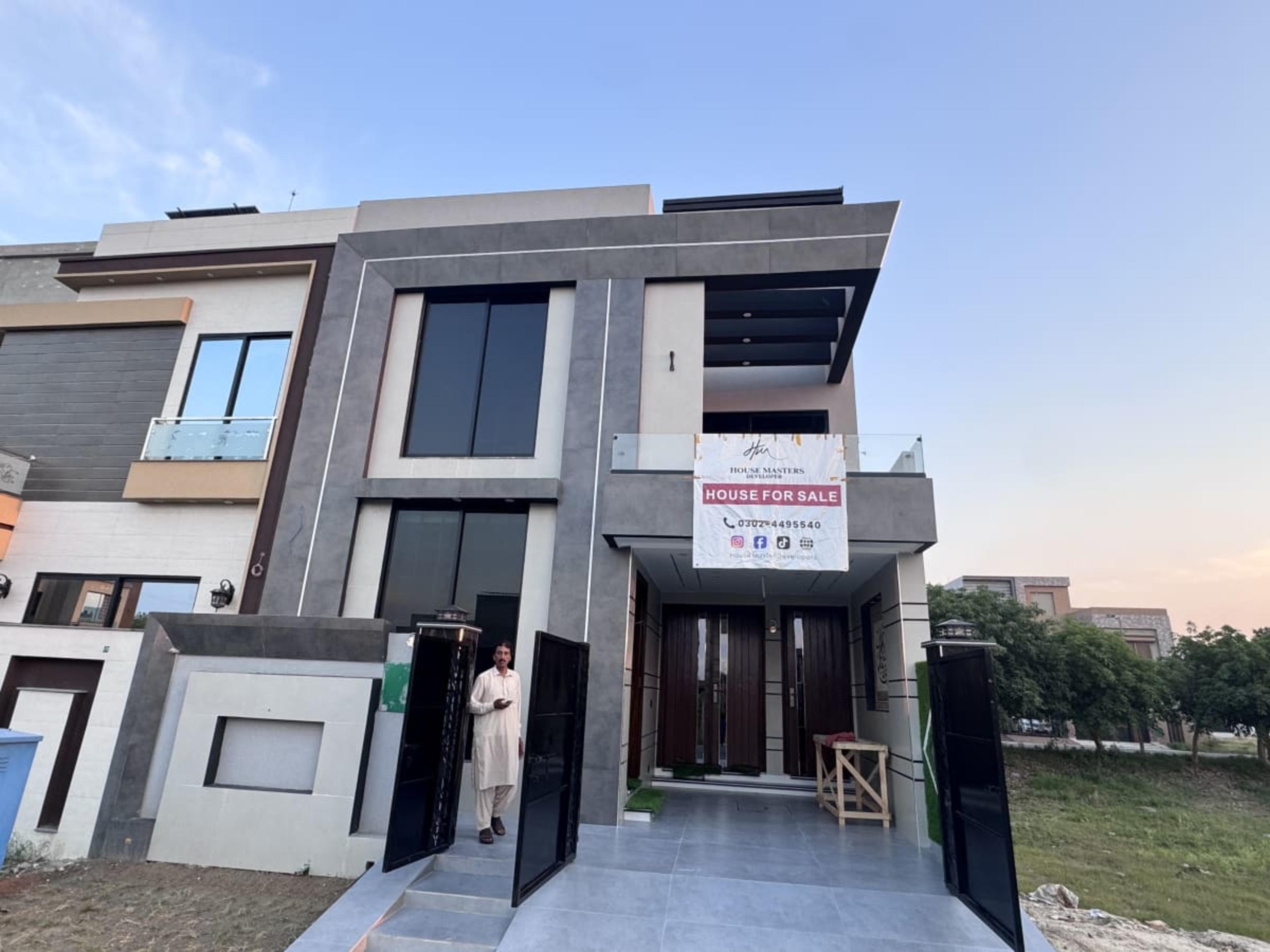 5 Marla Park Facing House for Sale in Block A Phase 2 Bahria Orchard Lahore | Zameen Expert