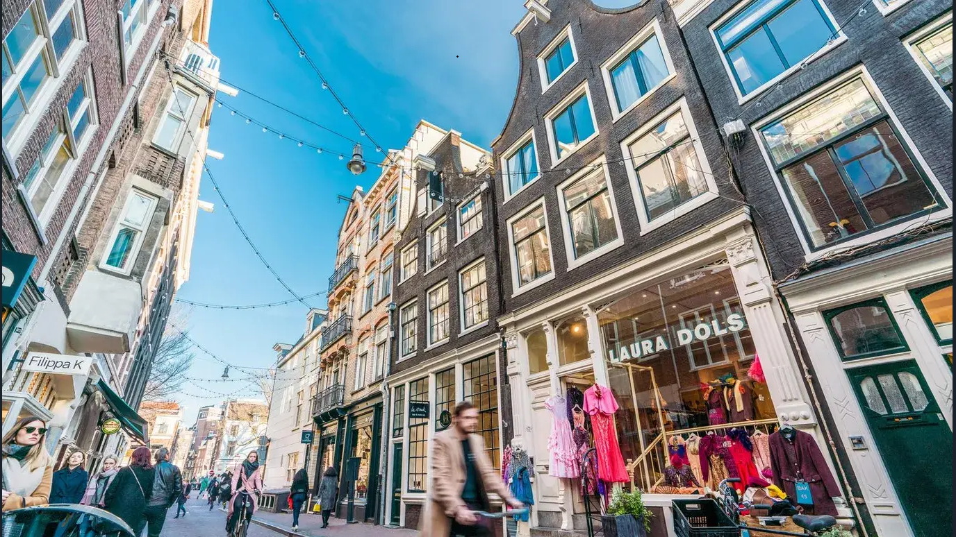 New Zealand Highlights Two Key Rules for Foreigners Applying for Entertainers Work Visa