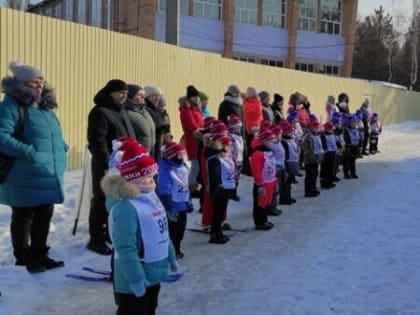 Соревнования по метанию снежков и лыжным гонкам - среди воспитанников детских садов города