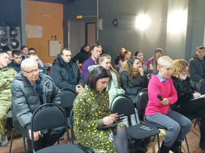 ВСТРЕЧА ГЛАВЫ С РАБОЧЕЙ МОЛОДЕЖЬЮ ОКРУГА ПРОШЛА В ЛЕСОЗАВОДСКЕ