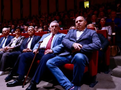 Михаил Мишустин и Антон Вайно выступили с поздравлениями в адрес РАНХиГС