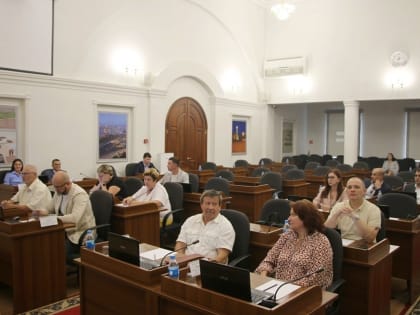 Заседание Думы Владивостока: Поддержка малого и среднего бизнеса