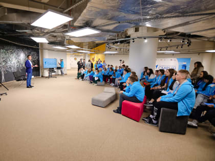 Университетская смена для школьников из ЛНР проходит в ДВФУ