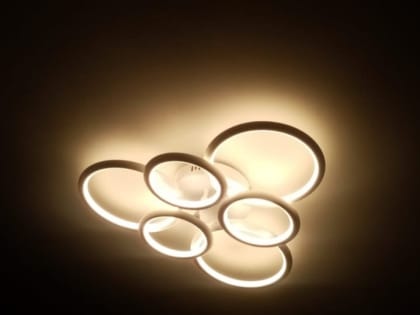 За 1,8 млн рублей из средств бюджета Владивостока отремонтируют электрику в одном из жилых домов