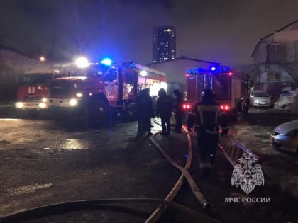 Крупный пожар на овощебазе ликвидирован во Владивостоке
