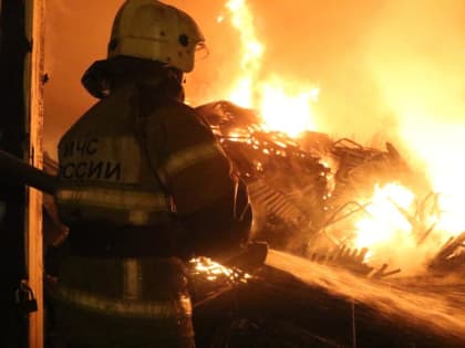 Сразу два пожара в частных домах ликвидировали в Приморье