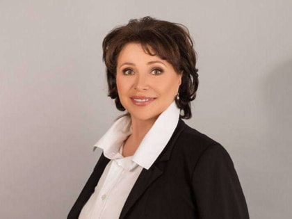 Дорогие и уважаемые наши защитники Отечества! Примите искренние поздравления с праздником!