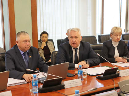 Начальник Главного управления Минюста России по Приморскому краю выступил на заседании комитета Законодательного Собрания Приморского края