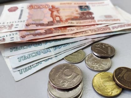 И работающим, и неработающим. Эту сумму прибавят к пенсии всем пенсионерам в июле