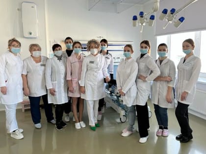 Студенты медицинского колледжа познакомились с работой перинатального центра Приморья