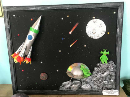 «Космическая» выставка детских работ проходит в Артеме