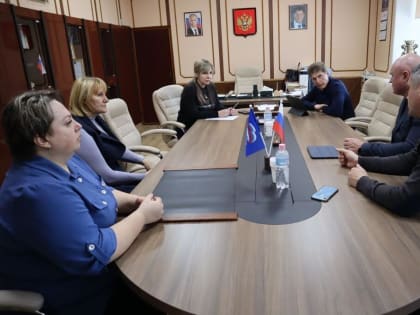 Сегодня с рабочим визитом Кавалеровский округ посетил Губернатор Приморского края Олег Николаевич Кожемяко