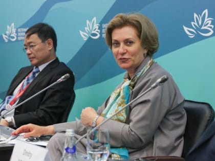 «Протекает не очень просто». Глава Роспотребнадзора – о второй волне гриппа