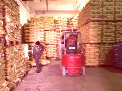 Опасный товар из Южной Америки едва не попал к приморцам