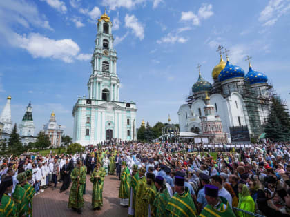 В день памяти преподобного Сергия Радонежского архипастыри Приморской митрополии сослужили Предстоятелю Русской Церкви за Литургией в Троице-Сергиевой лавре