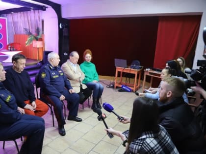 Актеры академического театра им.М. Горького выступили на сцене ИК-10 ГУФСИН России по Приморскому краю