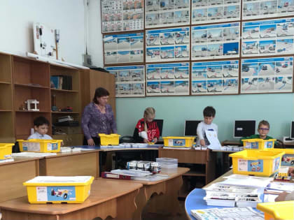 Школьники Артема участвуют в мероприятиях «Умных каникул»