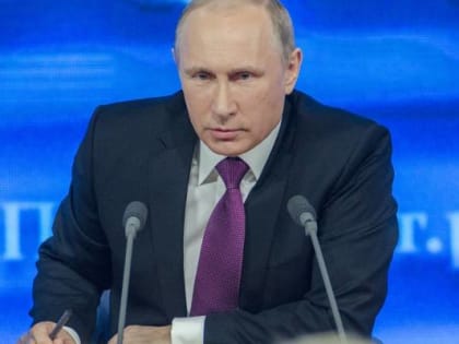 Путин признался, что пока не решил, будет ли избираться вновь президентом