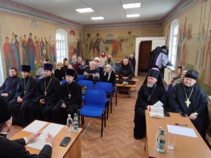 Митрополит Владимир возглавил отчетное Приходское собрание в Покровском соборе