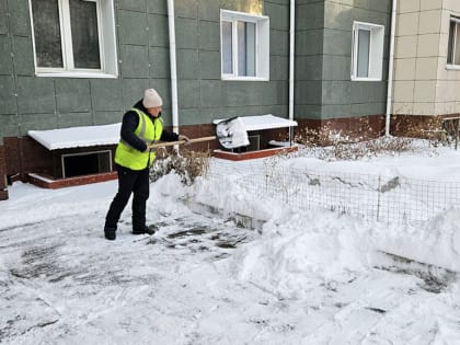 Во второй половине дня работы по расчистке от снега в Находке продолжены