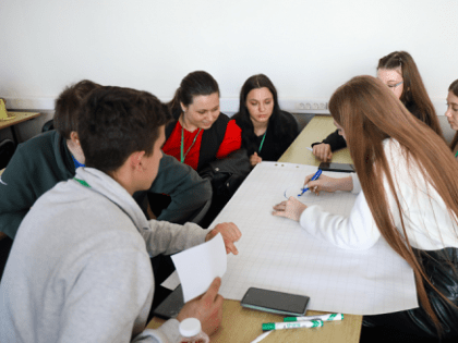 Стартовал конкурс «Молодежный бюджет» для школьников Приморья