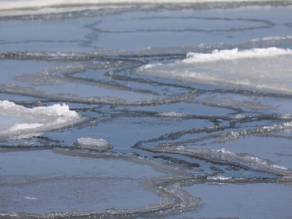 Приморцев предупреждают о недопустимости выхода на лед