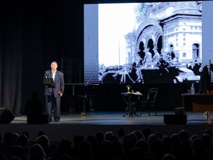 Фестиваль искусств подарит студентам и сотрудникам Пушкинский театр ДВФУ