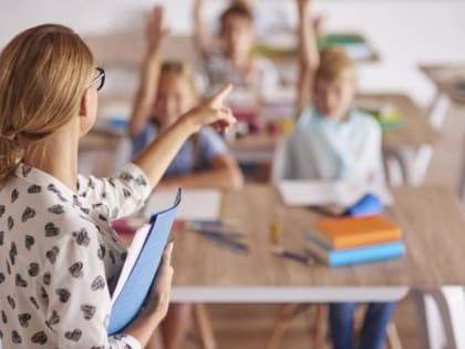 Теперь в школах будут учить только так. Ниже это планки «сползать» нельзя