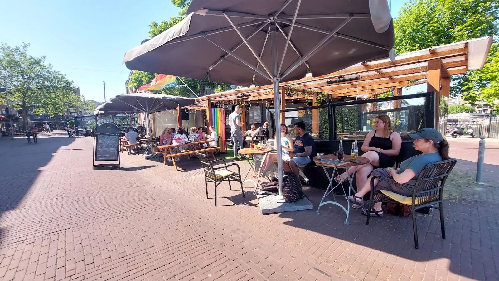 Een foto van het terras