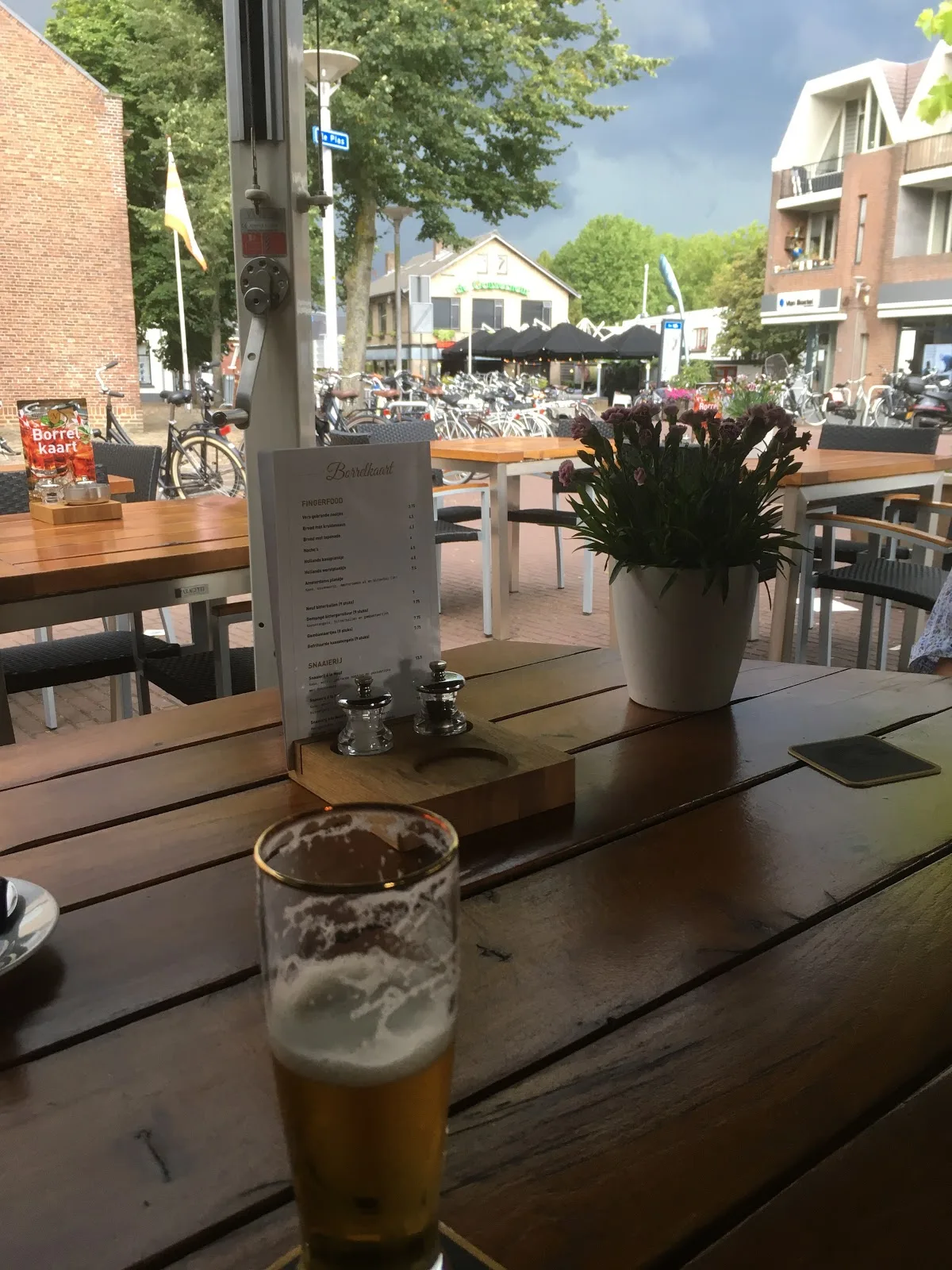 Een foto van het terras