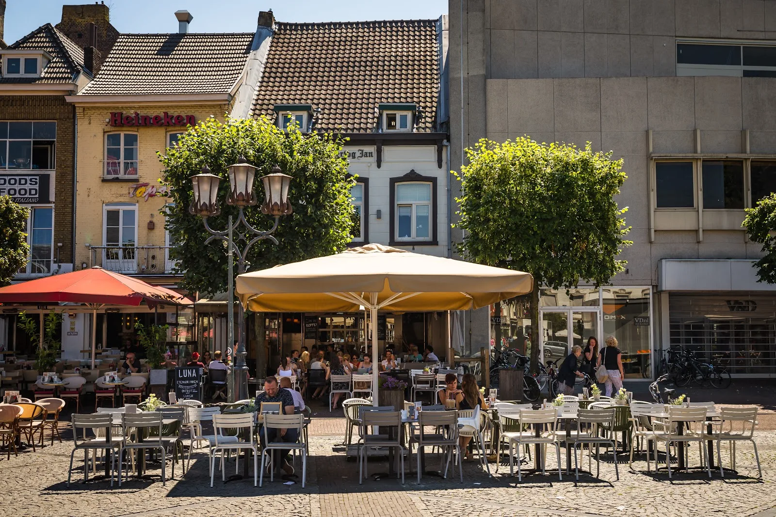 Een foto van het terras