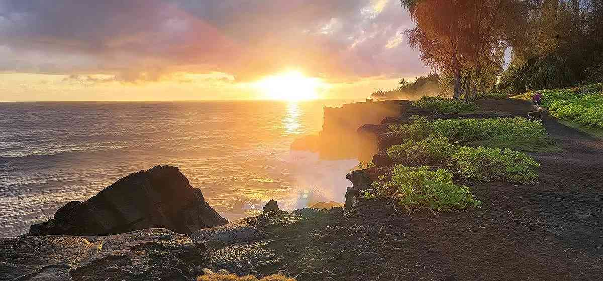 Sunrise at the beautiful Paradise Cliffs, just one block from the house