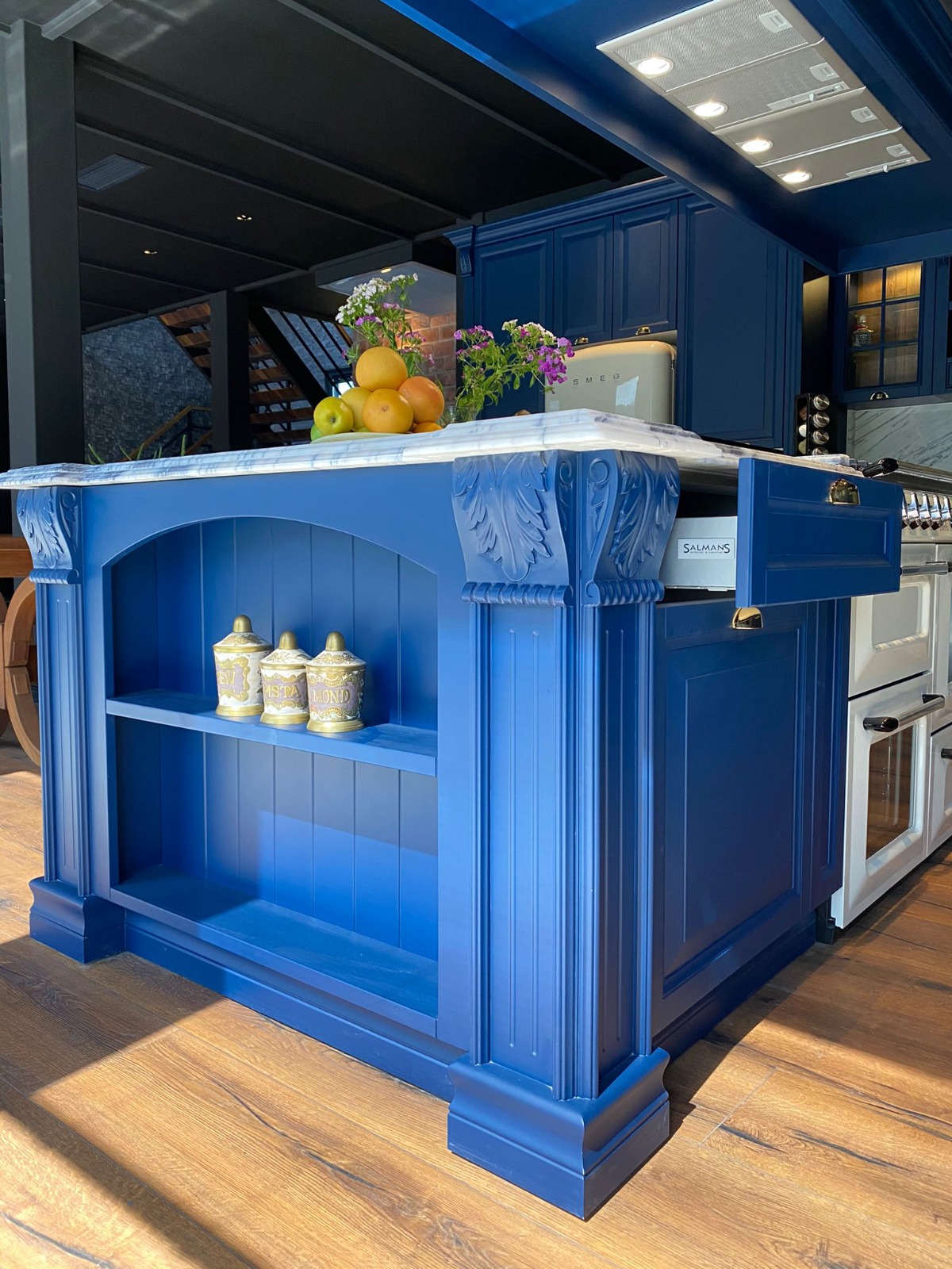 Conception de mobilier élégant pour une maison turque