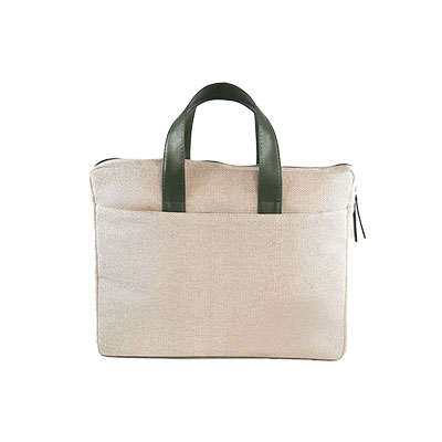 Uma mala personalizada em algodão crú