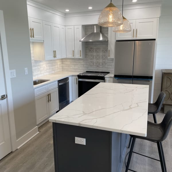 kitchen island and backsplash