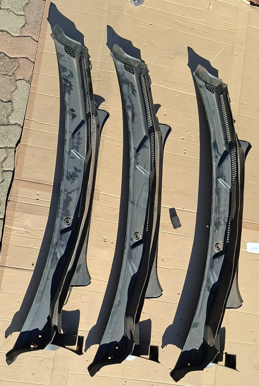 2019 BMW X3 G01 Wiper Cowl
