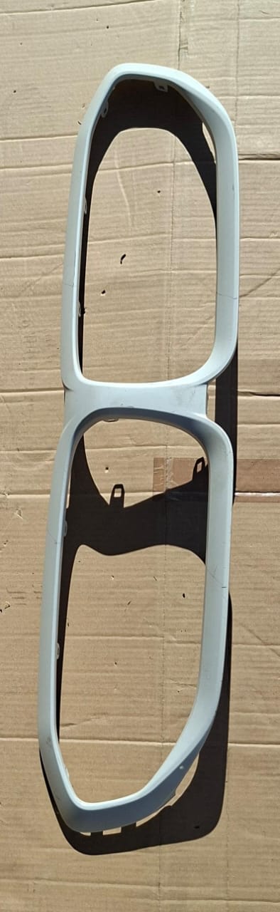 2022 BMW 3 Series G20 Grill Surround