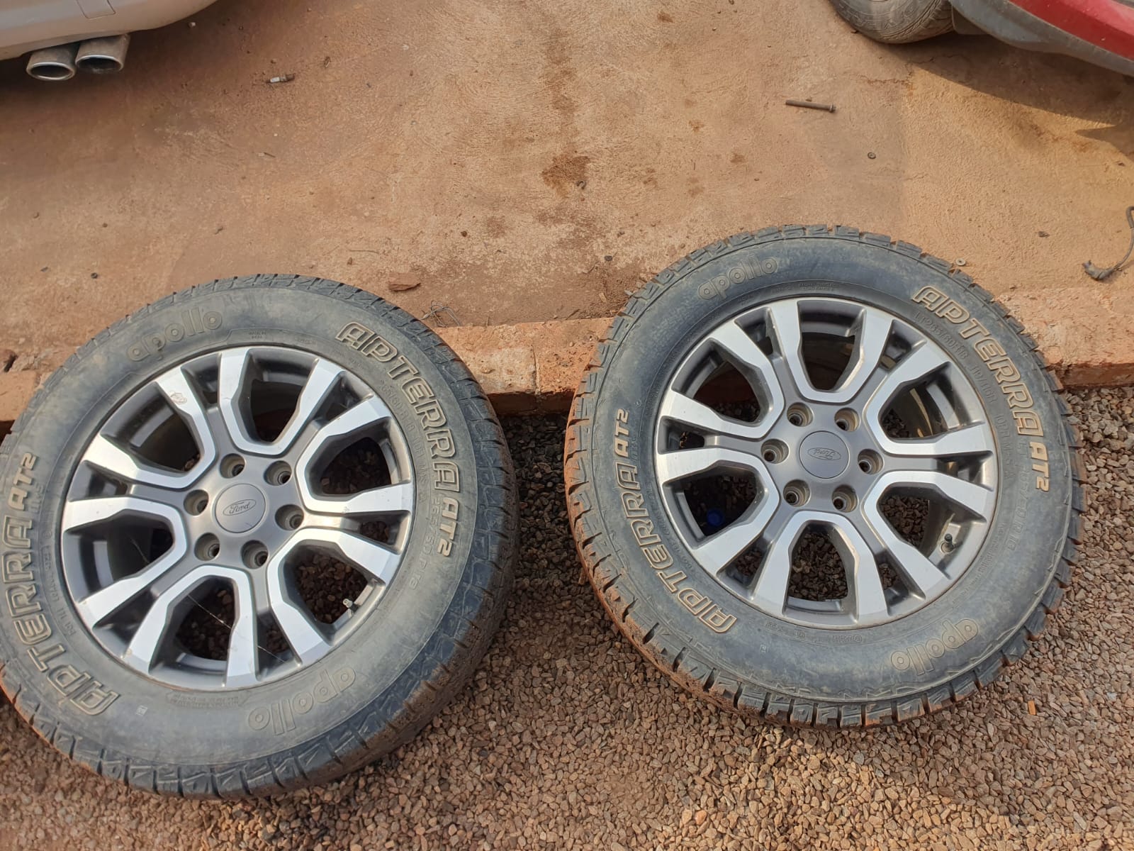 Ford Ranger T7 6 Hole Rims , Apollo tyres 65% 265/60/18