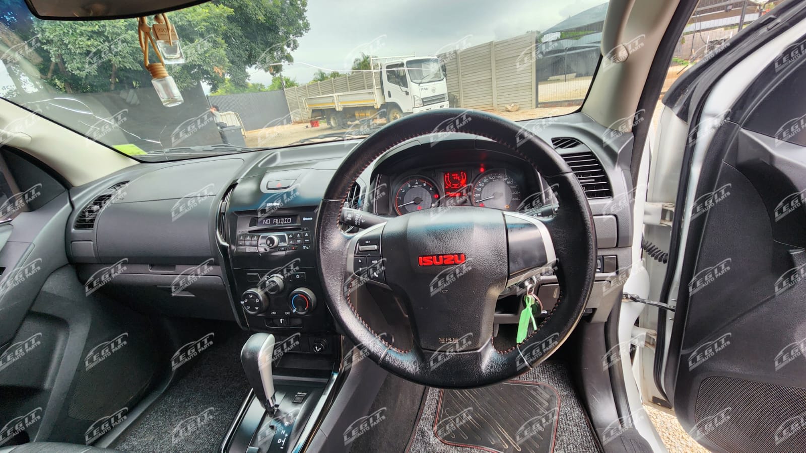 2021 ISUZU X-Rider 2.5 Diesel Automatic Code 2