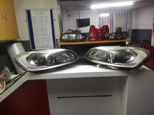 volvo XC60 2014 HEADLIGHT FOR SALE