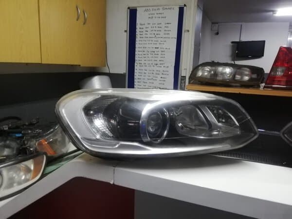volvo XC60 2014 HEADLIGHT FOR SALE