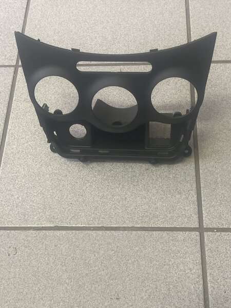 Hyundai i10 centre panel for Hyundai Various
